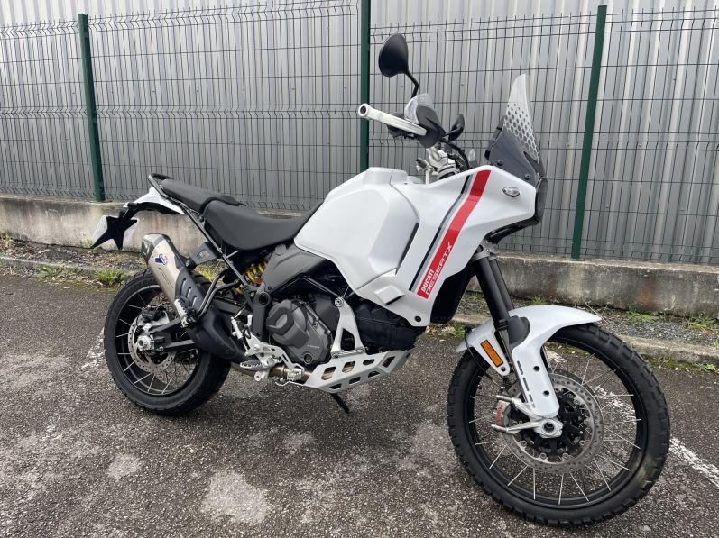 DUCATI DESERT X
