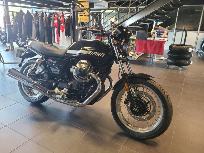 MOTO GUZZI V7 SPECIAL